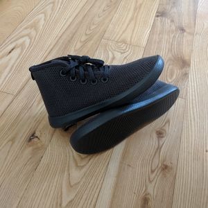 BRAND NEW Dark Grey Allbirds high tops